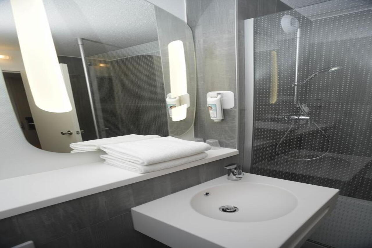 Ibis Lyon Gerland Merieux Exterior photo