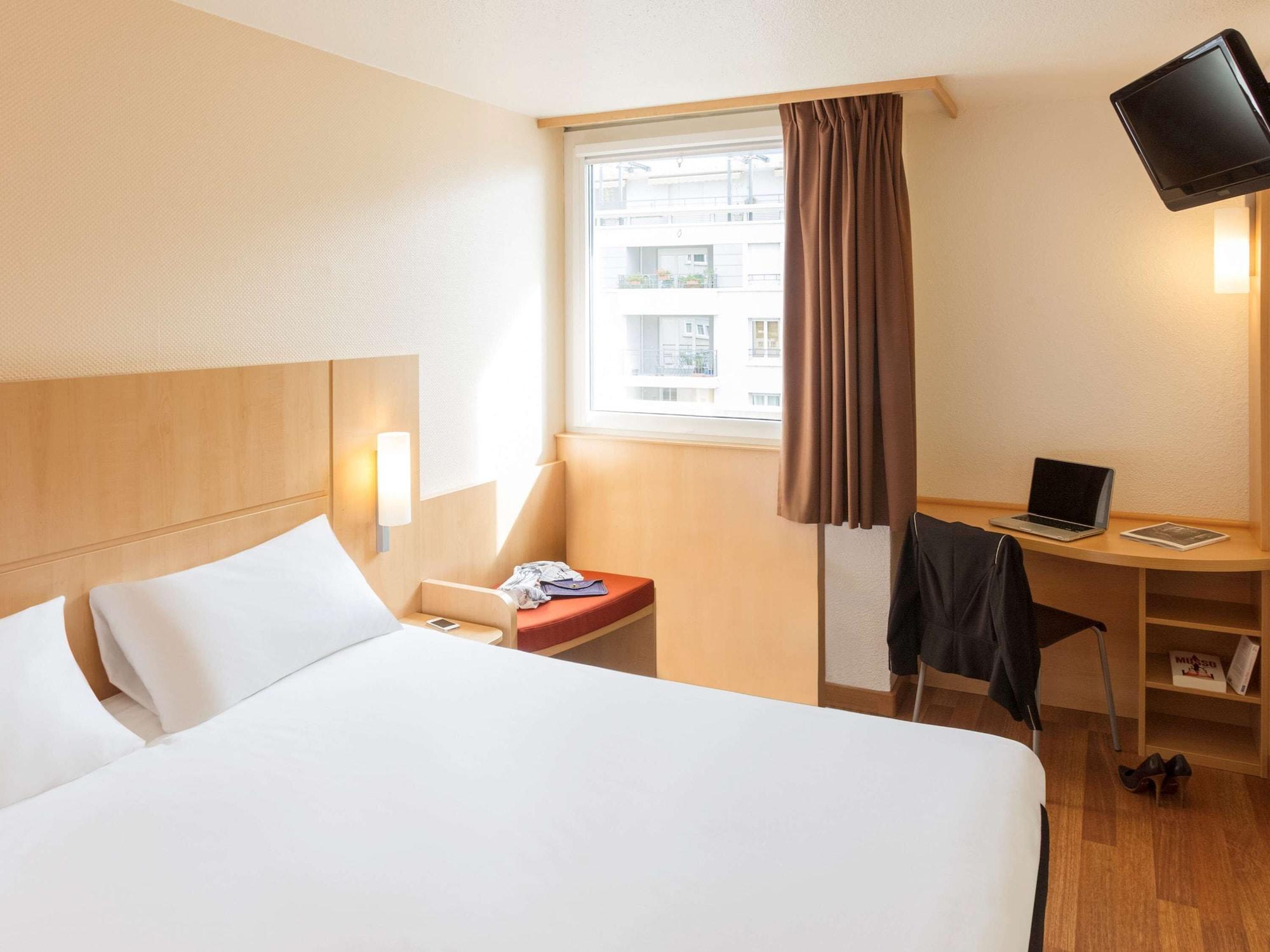 Ibis Lyon Gerland Merieux Exterior photo
