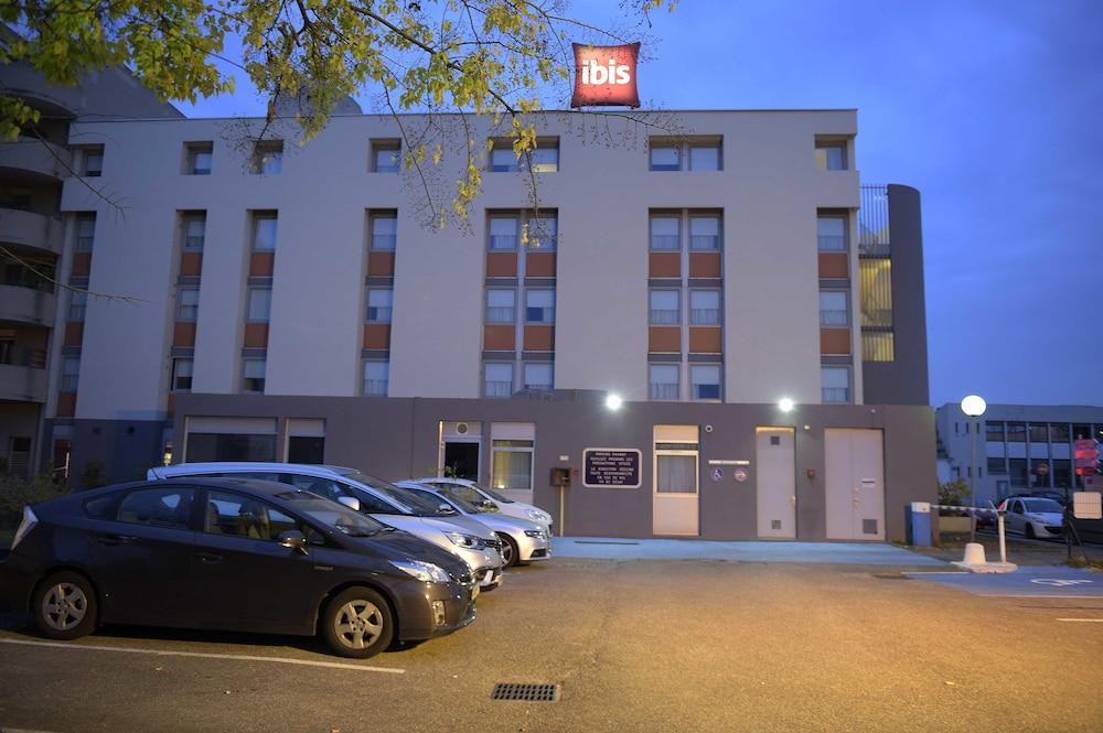 Ibis Lyon Gerland Merieux Exterior photo