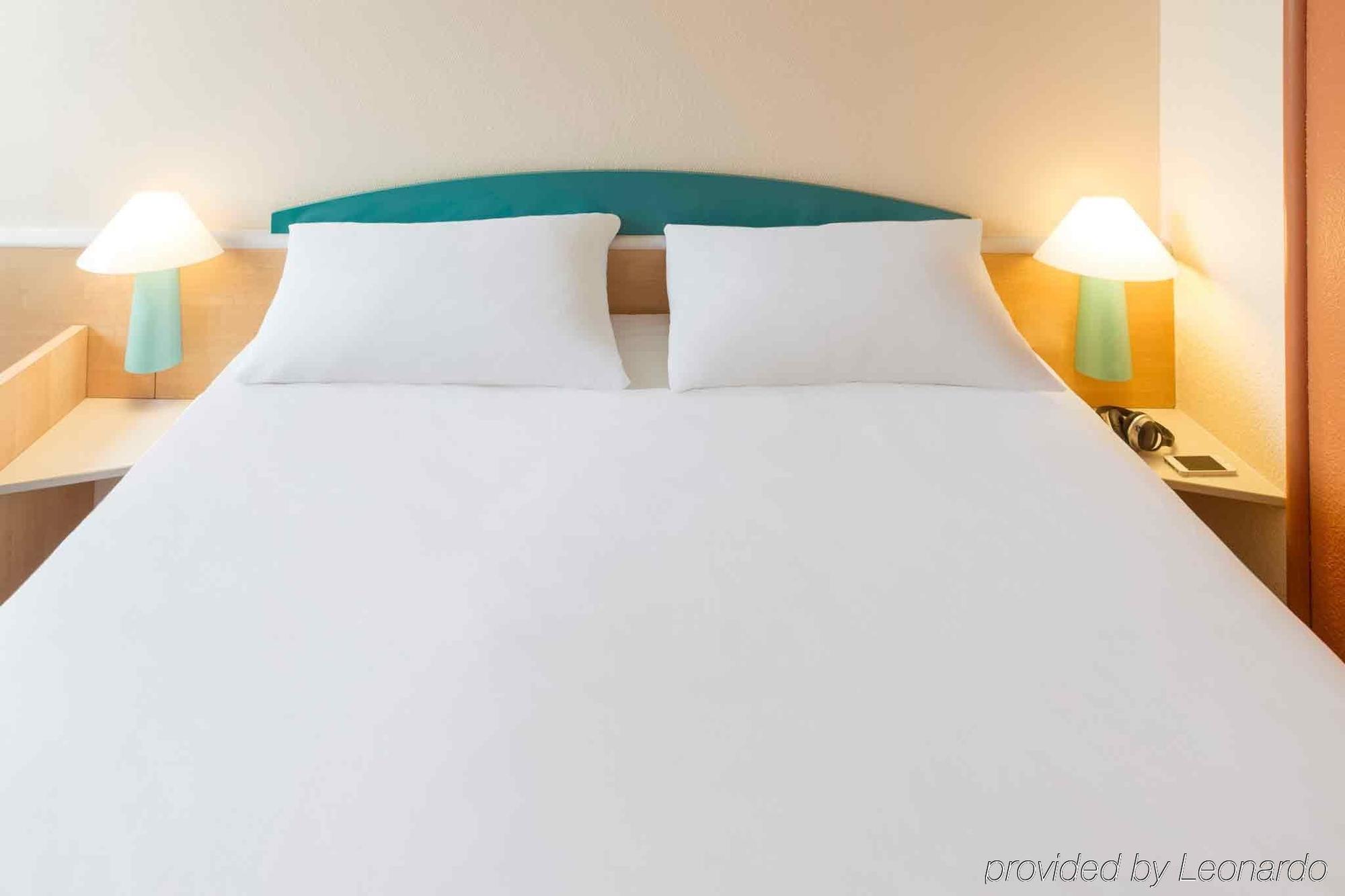 Ibis Lyon Gerland Merieux Exterior photo