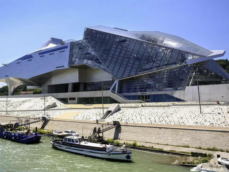 Ibis Lyon Gerland Merieux Exterior photo